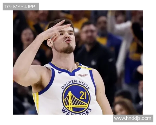 勇士自研武器兑现天赋！波斯特攻守兼备拿捏祖巴茨，稳进轮换了！